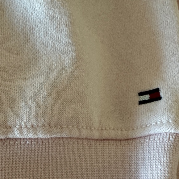 Tommy Hilfiger Light Pink Crewneck - Picture 6 of 6